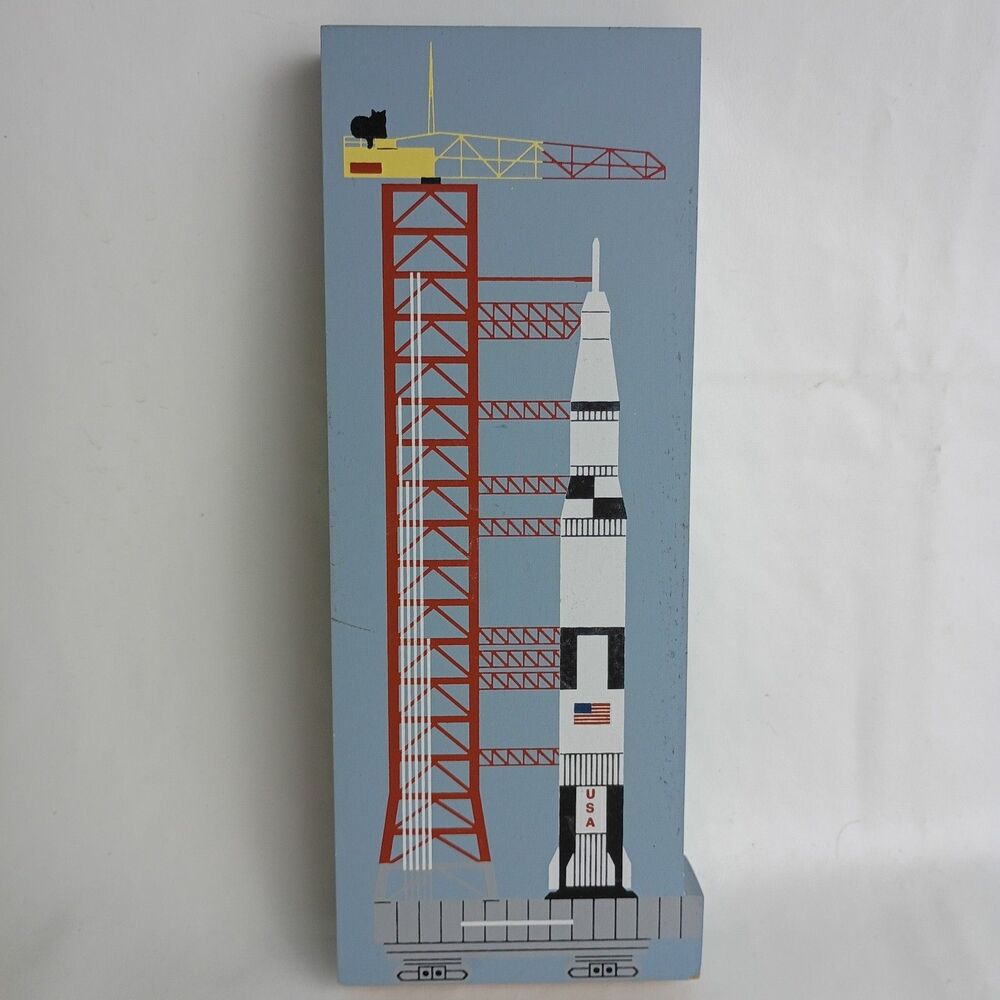Cat's Meow Village Apollo 11 Saturn V Space Vehicle Mobile Launcher 1995